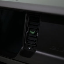 Load image into Gallery viewer, ERUPT GREEN - Set of 4 2021+ Ford Bronco Vent Clip/Tab Replacement